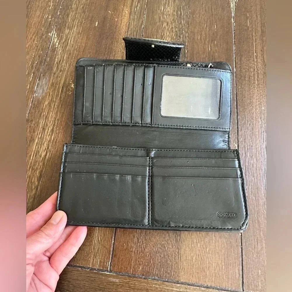 Coach Ashley wallet
